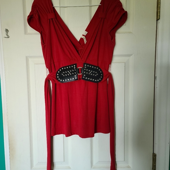 Womens Miren Top with Belt. - Picture 2 of 10